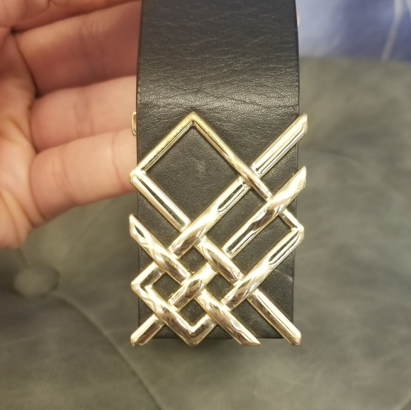 Authentic Burberry women belt - Picture 7 of 11